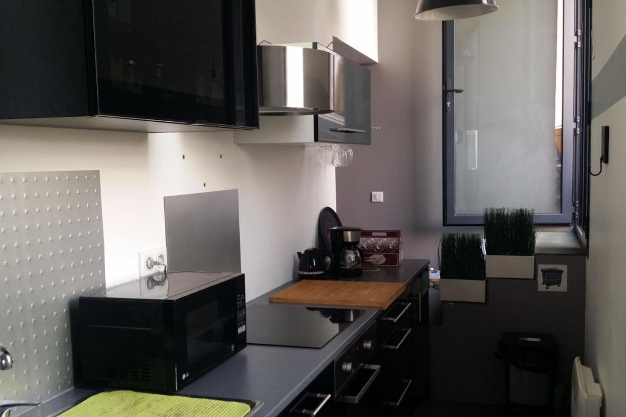 Apartamento Nice 54M With Terrace In The Heart Of Nantes Exterior foto